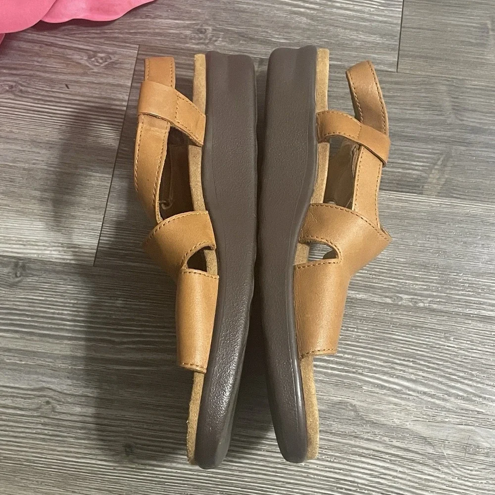 SAS Tripad Comfort Women's Sz 11 NARROW Huggy Leather Sandals Caramel